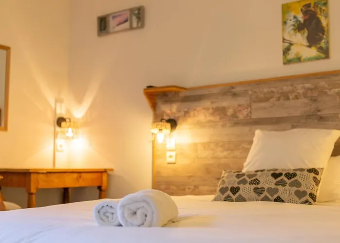 L'escale 3* シャテル